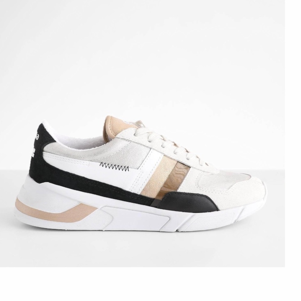 Goal Eclipse Sneaker
